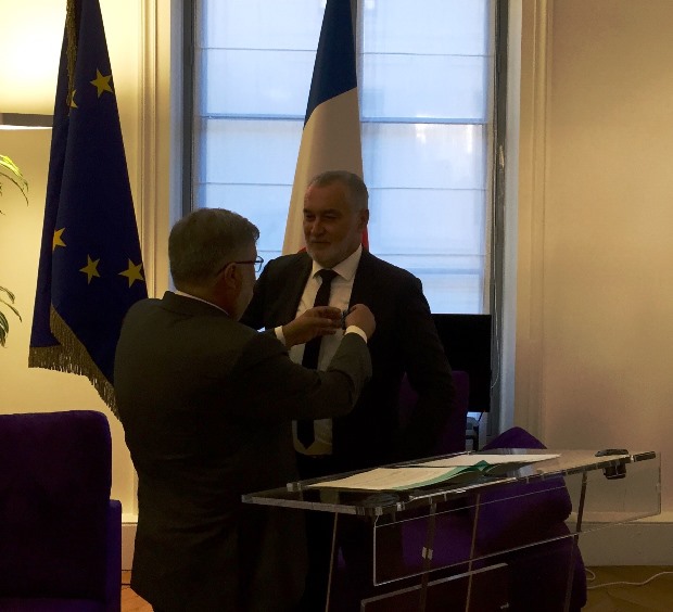 Le 7 septembre 2016, M. Alain Vidalies a remis la médaille d’officier du Mérite Maritime à Gérard Romiti, au cours d’une cérémonie au ministère de l’environnement de l’énergie et de la mer. Le ministre a souligné l’implication du Président pour ancrer toutes les composantes économiques de la pêche et de l’aquaculture françaises dans un avenir responsable et durable.