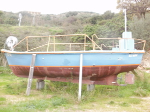 A VENDRE BATEAU DE PECHE AVEC PME