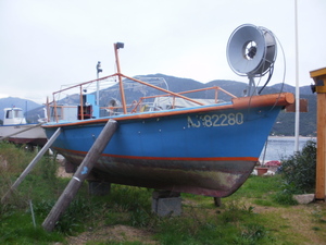 A VENDRE BATEAU DE PECHE AVEC PME