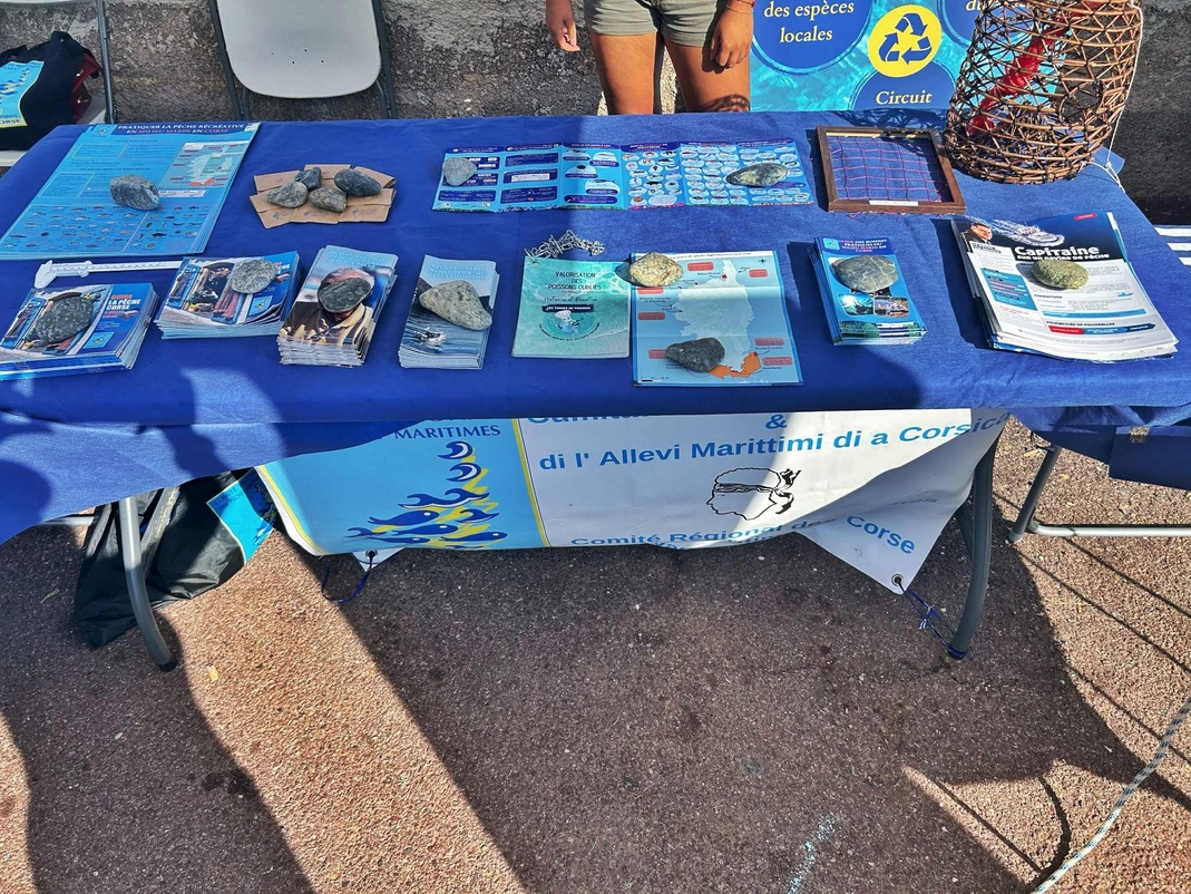 Documentation présente sur le stand Documentation présente sur le stand