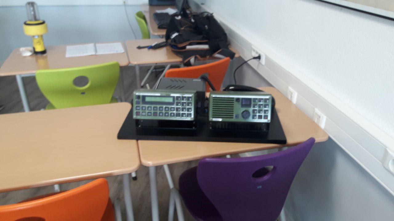 Plus d'une douzaine de pêcheurs participent à la formation.